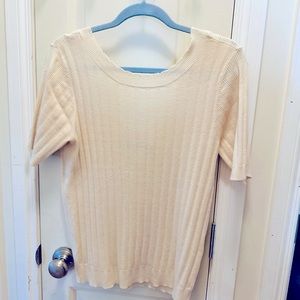 Gorgeous Oat coloured Silver Icing short sleeve sweater